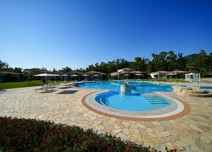 Limone Beach Resort